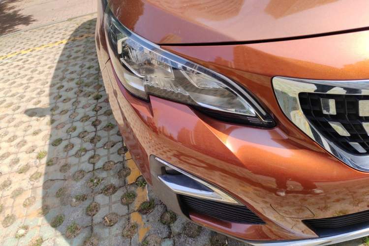 Used Peugeot 4008 2017 350THP Elite Edition Right Front Headlight