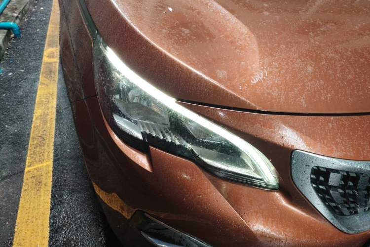 Used Peugeot 4008 2017 350THP Elite Edition Right Front Headlight