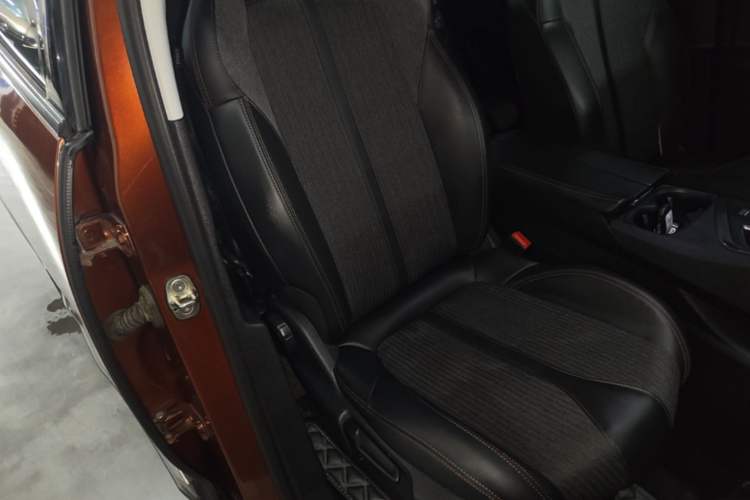 Used Peugeot 4008 2017 380THP Elite Edition Right Front Seat