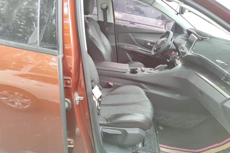 Used Peugeot 4008 2017 350THP Elite Edition Right Front Seat