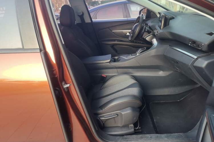 Used Peugeot 4008 2017 350THP Elite Edition Right Front Seat