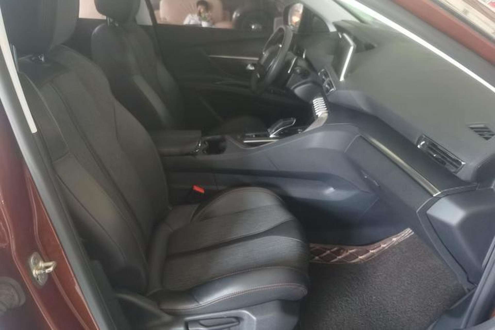 Used Peugeot 4008 2017 350THP Elite Edition Right Front Seat