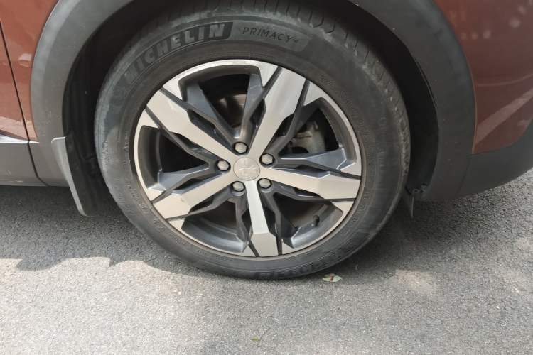 Used Peugeot 4008 2017 350THP Comfort Edition Right Front Wheel Hub