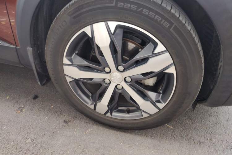 Used Peugeot 4008 2017 350THP Elite Edition Right Front Wheel Hub