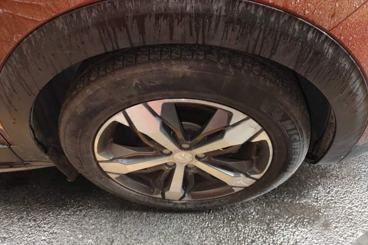 Used Peugeot 4008 2017 350THP Elite Edition Right Front Wheel Hub