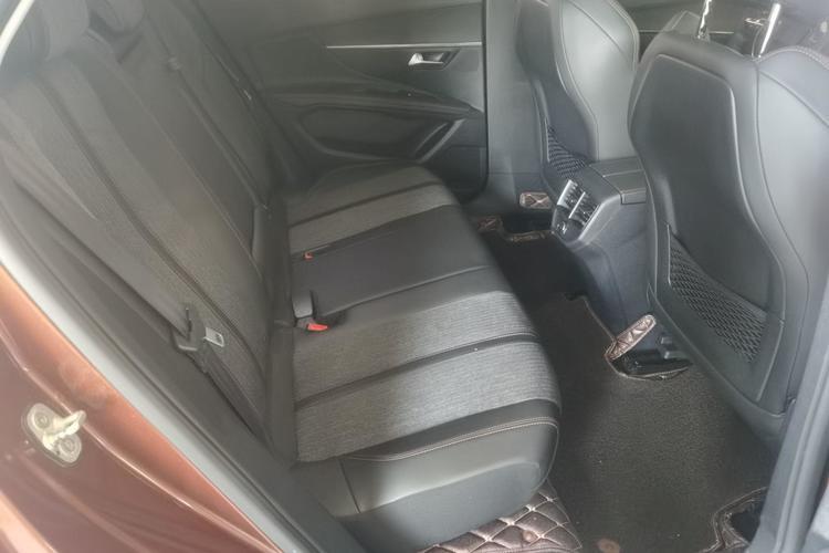 Used Peugeot 4008 2017 350THP Elite Edition Right Rear Seat