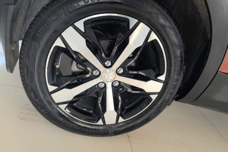 Used Peugeot 4008 2017 350THP Luxury Edition Right Rear Wheel Hub