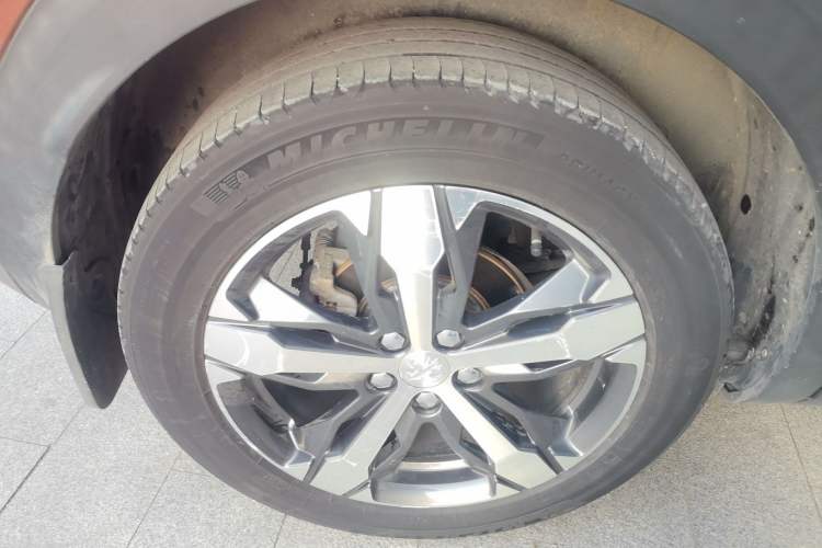 Used Peugeot 4008 2017 350THP Elite Edition Right Rear Wheel Hub