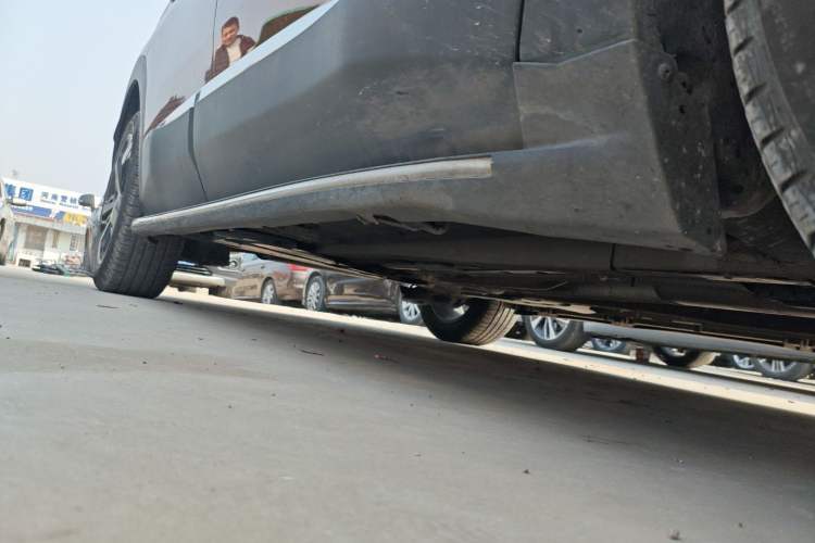 Used Peugeot 4008 2017 350THP Luxury Edition Right Side Sill