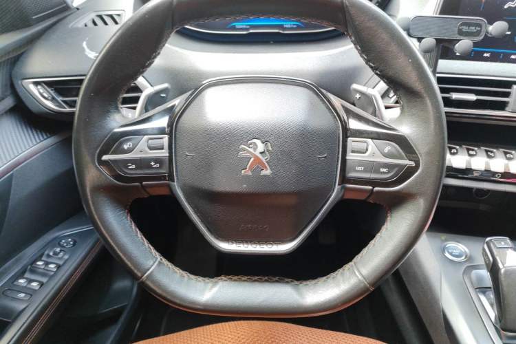 Used Peugeot 4008 2017 350THP Elite Edition Steering Wheel