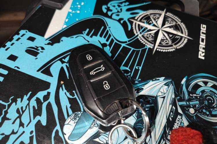 Used Peugeot 4008 2017 350THP Elite Edition Vehicle Key