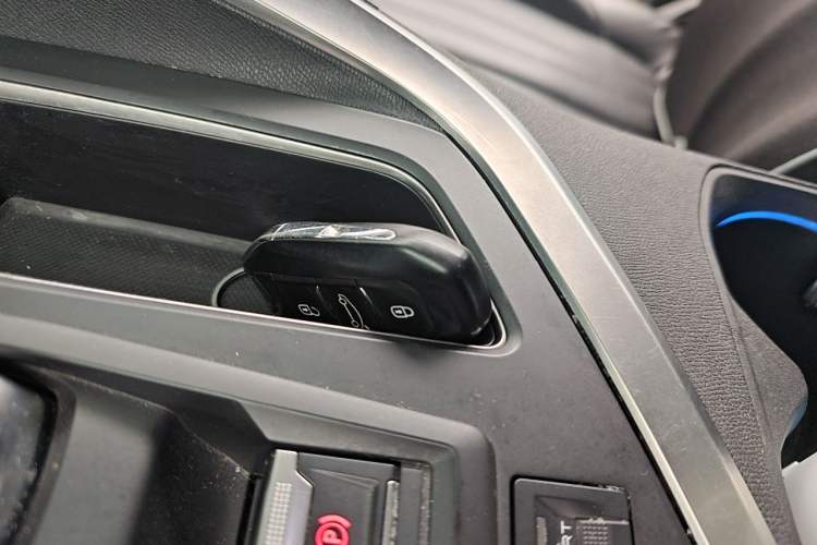 Used Peugeot 4008 2017 350THP Luxury Edition Vehicle Key