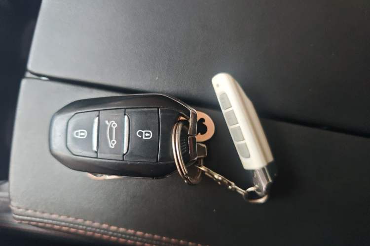 Used Peugeot 4008 2017 350THP Elite Edition Vehicle Key