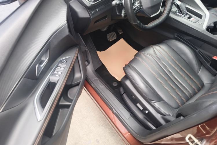 Used Peugeot 4008 2018 350THP Elite Edition Driver Seat