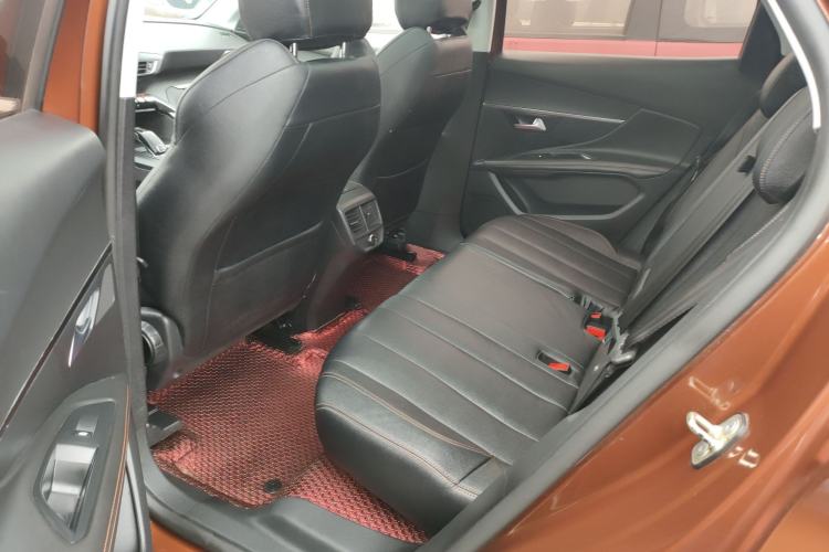 Used Peugeot 4008 2018 350THP Comfort Edition Interior 4