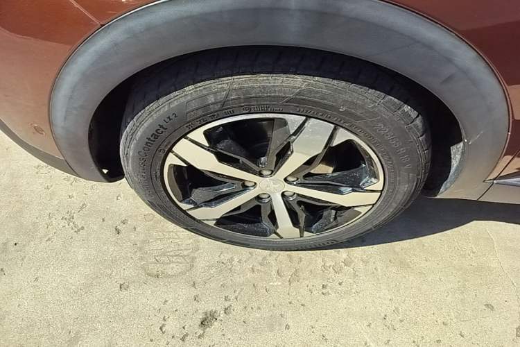 Used Peugeot 4008 2018 350THP Luxury Edition Left Front Wheel Hub