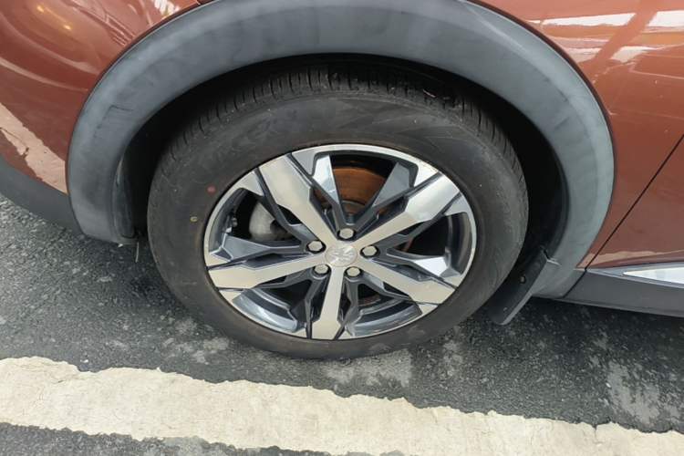 Used Peugeot 4008 2018 350THP Elite Edition Left Front Wheel Hub