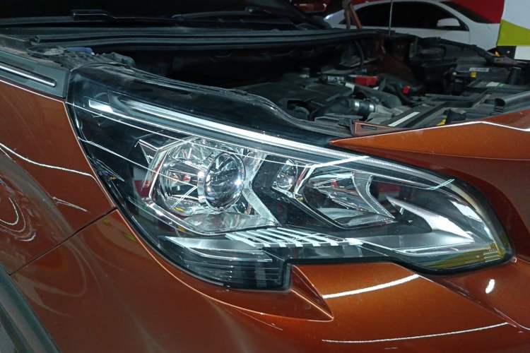 Used Peugeot 4008 2018 350THP Elite Edition Right Front Headlight