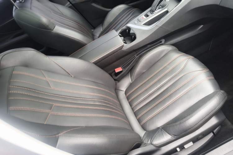 Used Peugeot 4008 2018 350THP Elite Edition Right Front Seat