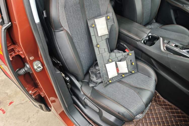 Used Peugeot 4008 2018 350THP Elite Edition Right Front Seat