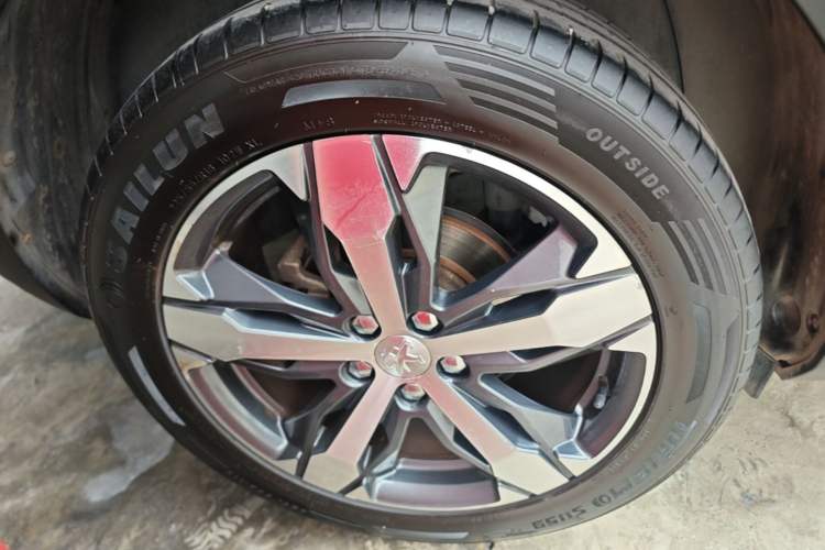Used Peugeot 4008 2018 350THP Elite Edition Right Rear Wheel Hub