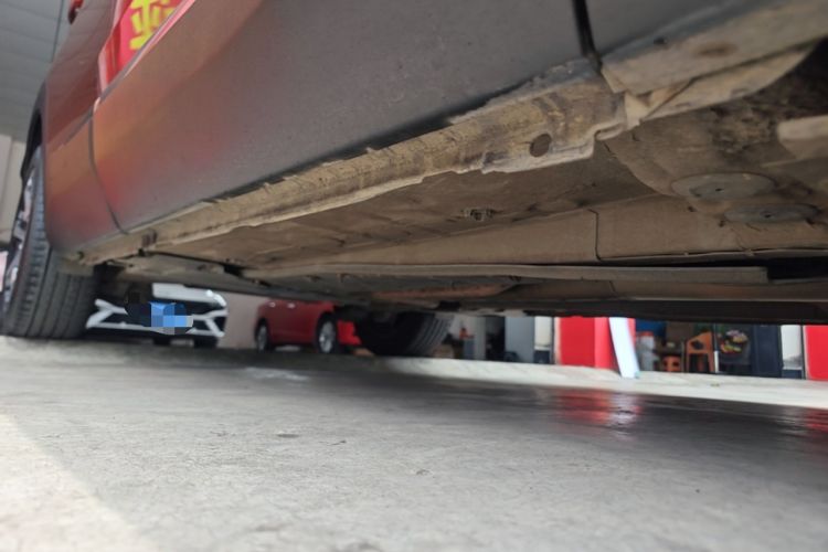 Used Peugeot 4008 2018 350THP Elite Edition Right Side Sill