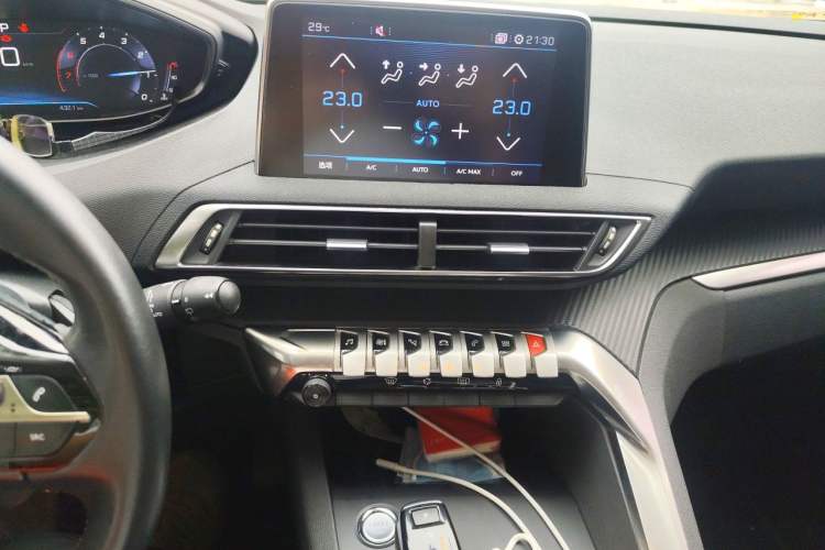 Used Peugeot 4008 2018 350THP Elite Edition Audio And AC Panel