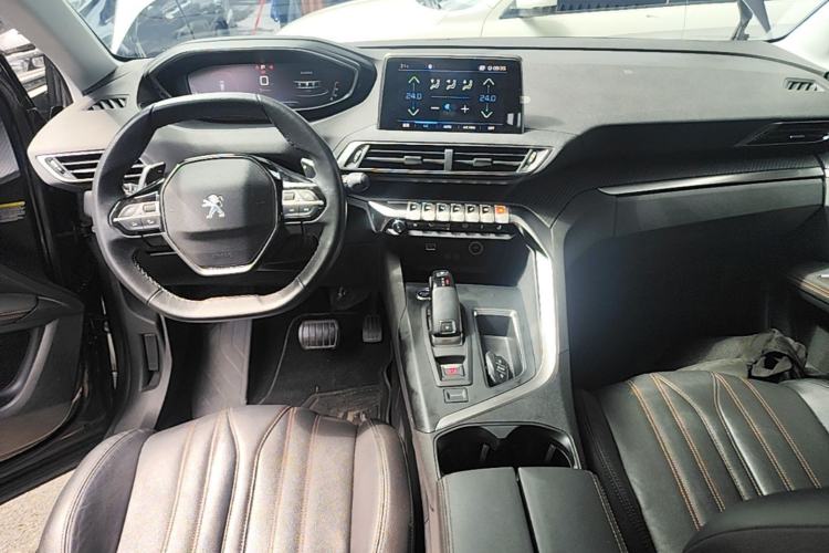 Used Peugeot 4008 2018 350THP Elite Edition Center Console