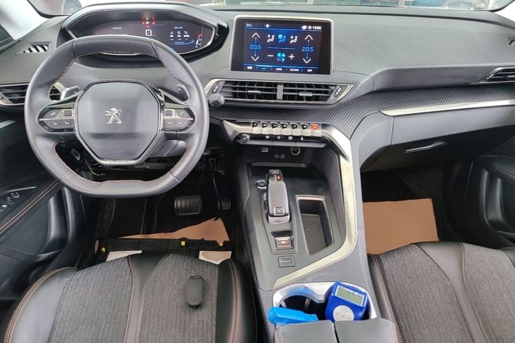 Used Peugeot 4008 2018 350THP Elite Edition Center Console