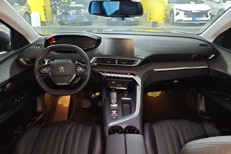 Used Peugeot 4008 2018 350THP Luxury Edition Center Console