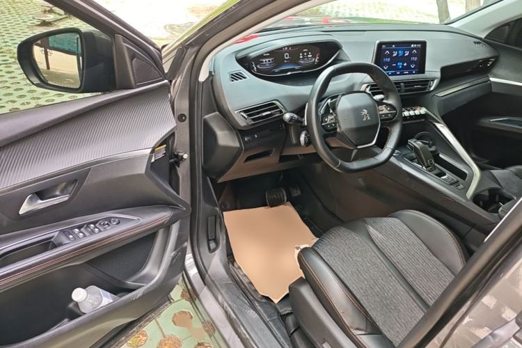Used Peugeot 4008 2018 350THP Elite Edition Driver Seat