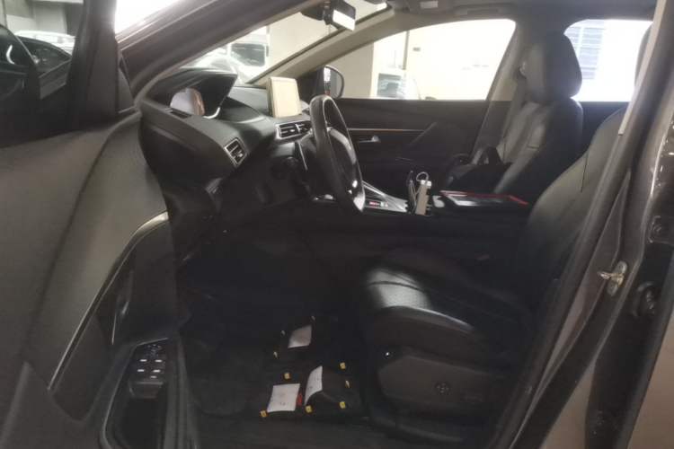 Used Peugeot 4008 2018 350THP Elite Edition Driver Seat