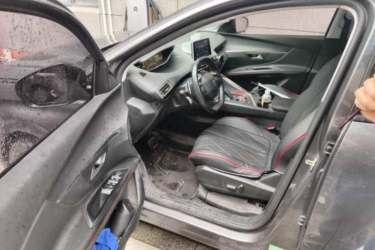 Used Peugeot 4008 2018 350THP Elite Edition Driver Seat