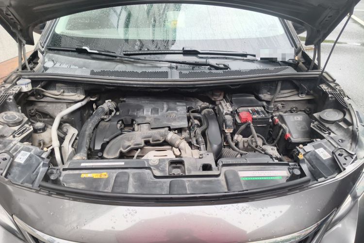 Used Peugeot 4008 2018 350THP Elite Edition Engine Bay