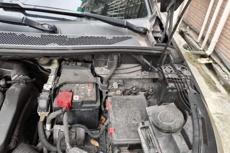 Used Peugeot 4008 2018 350THP Elite Edition Engine Bay Left