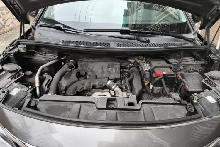 Used Peugeot 4008 2018 350THP Elite Edition Engine Bay