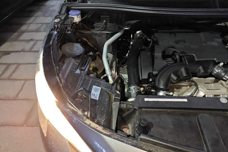 Used Peugeot 4008 2018 350THP Luxury Edition Engine Bay Right