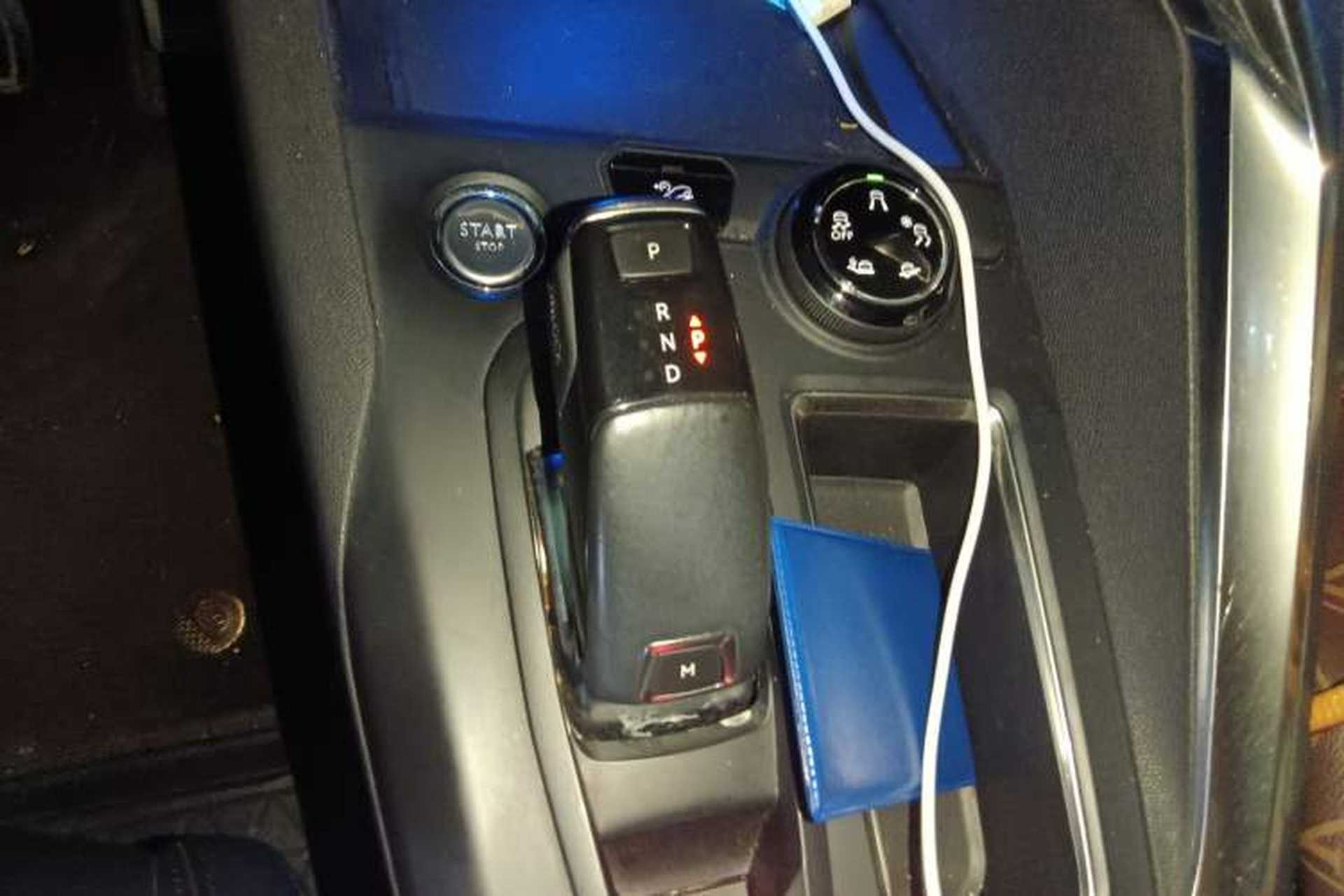 Used Peugeot 4008 2018 350THP Luxury Edition Gear Lever