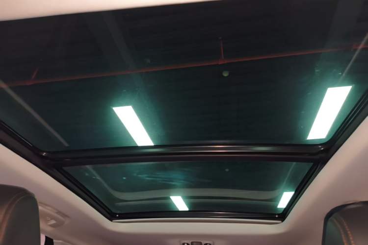 Used Peugeot 4008 2018 350THP Elite Edition Headliner