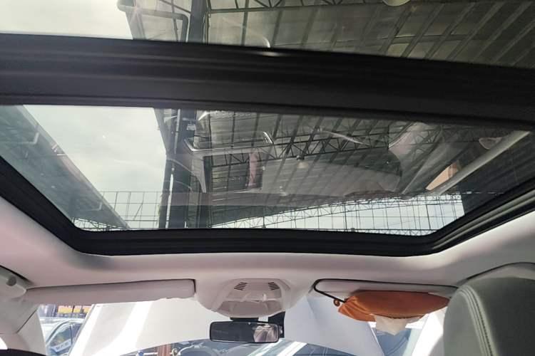 Used Peugeot 4008 2018 350THP Elite Edition Headliner