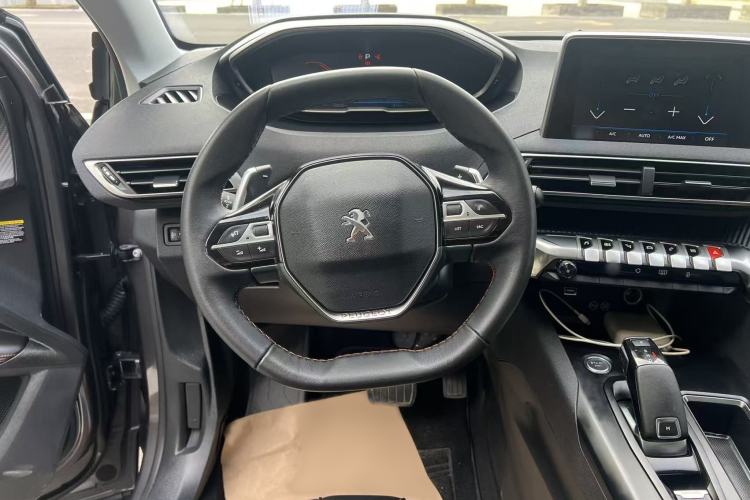 Used Peugeot 4008 2018 350THP Elite Edition Interior 2