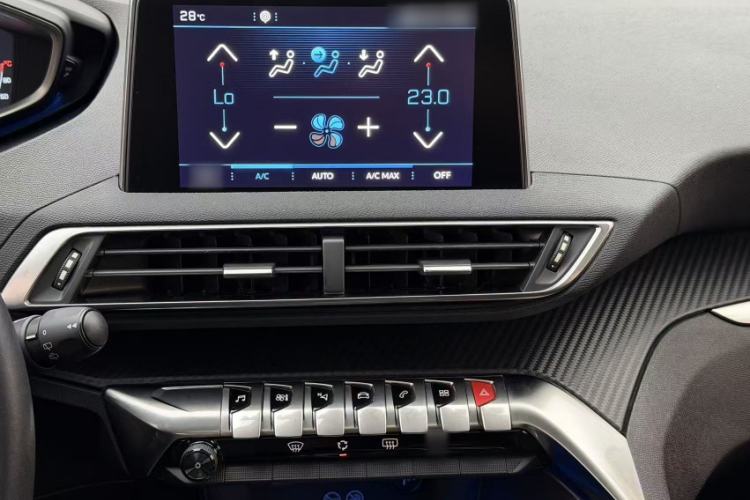 Used Peugeot 4008 2018 350THP Elite Edition Interior 3