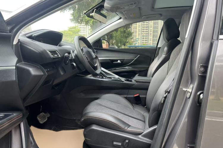 Used Peugeot 4008 2018 350THP Elite Edition Interior 4