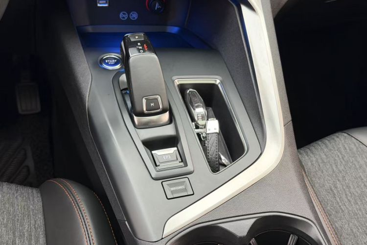 Used Peugeot 4008 2018 350THP Elite Edition Interior 4