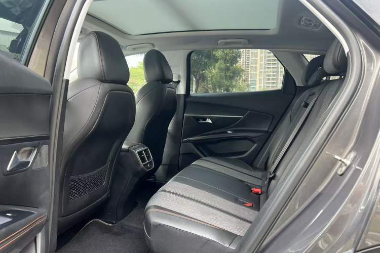 Used Peugeot 4008 2018 350THP Elite Edition Interior 5