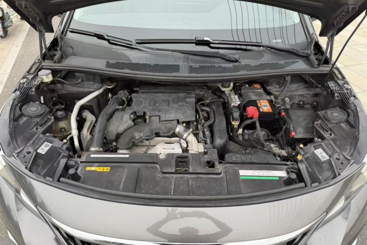 Used Peugeot 4008 2018 350THP Elite Edition Interior 8