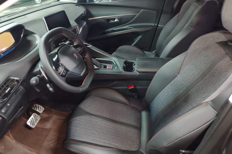 Used Peugeot 4008 2018 350THP Elite Edition Left Front Seat