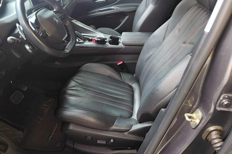 Used Peugeot 4008 2018 350THP Elite Edition Left Front Seat
