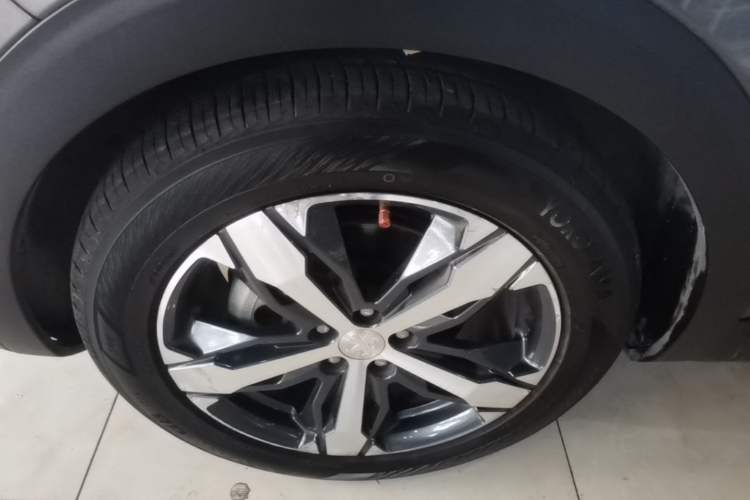 Used Peugeot 4008 2018 350THP Elite Edition Left Front Wheel Hub