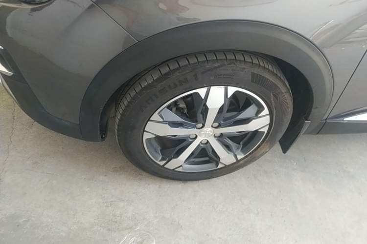 Used Peugeot 4008 2018 350THP Elite Edition Left Front Wheel Hub